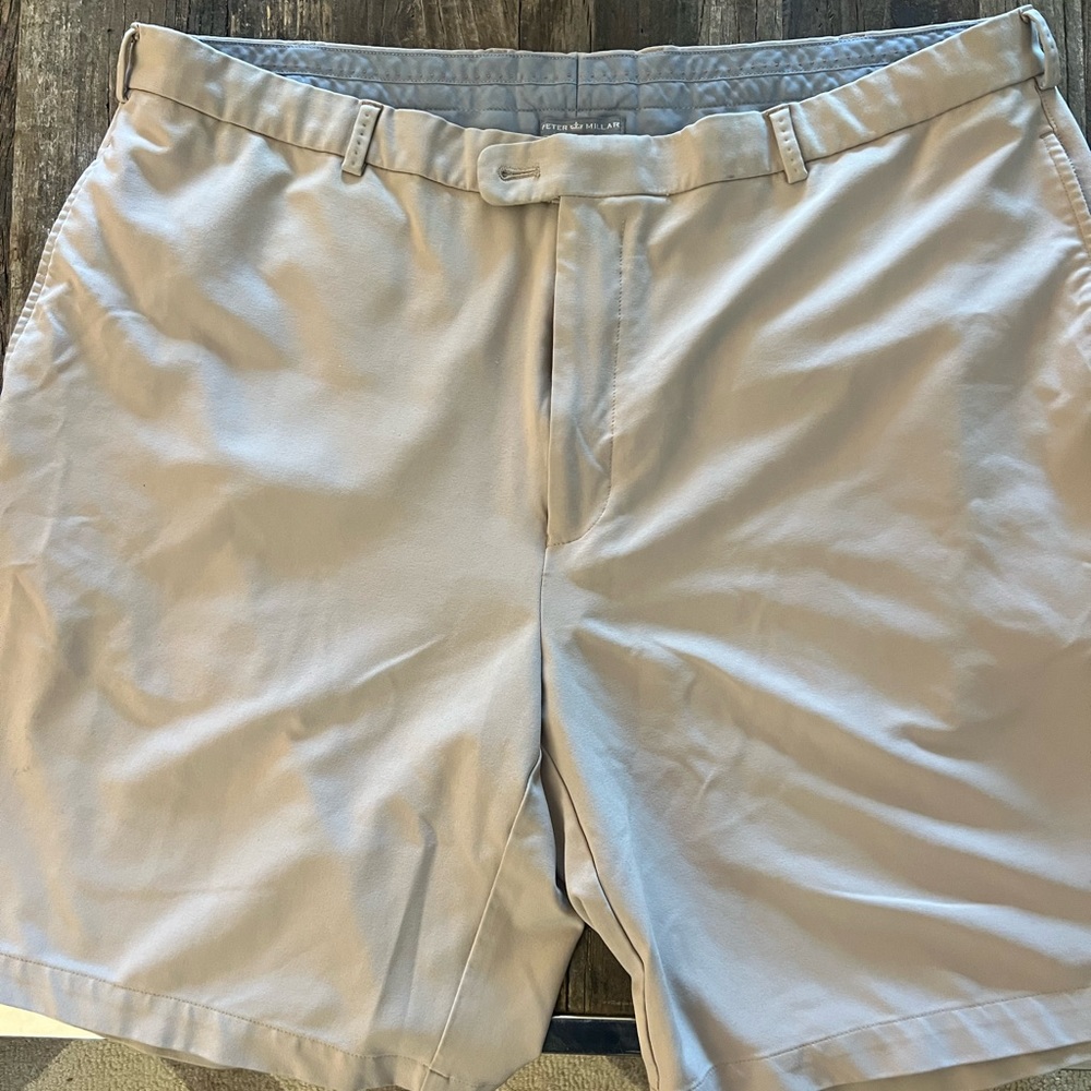 Peter Millar Moisture wicking golf shorts (40)